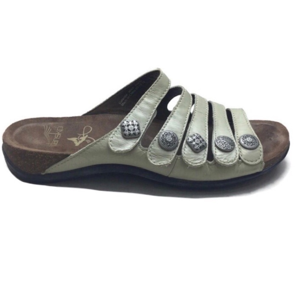 Dansko Janie Cream Leather Medallion Slide Sandals Size 38